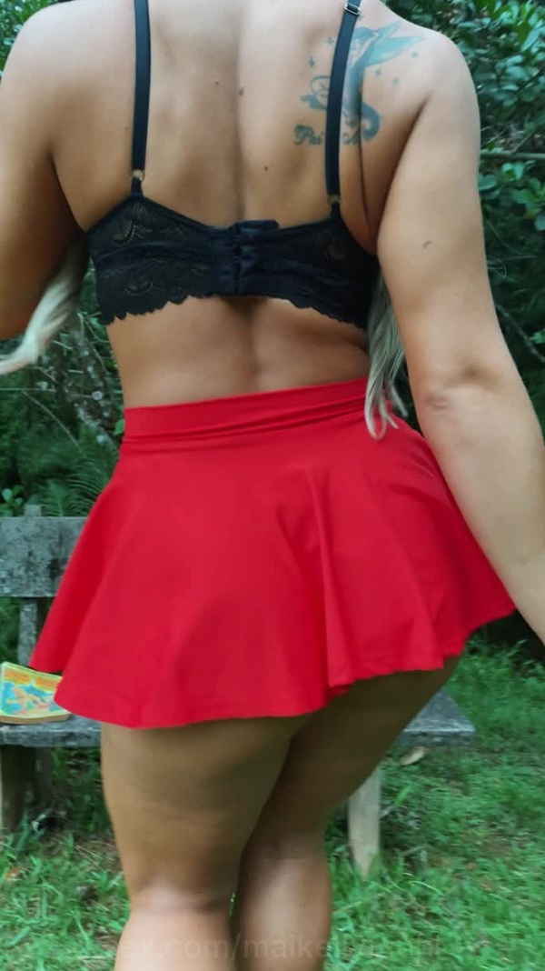 Maikellymuhl Look Up My Skirt😍 Ass Thong Outdoors Up Skirt 