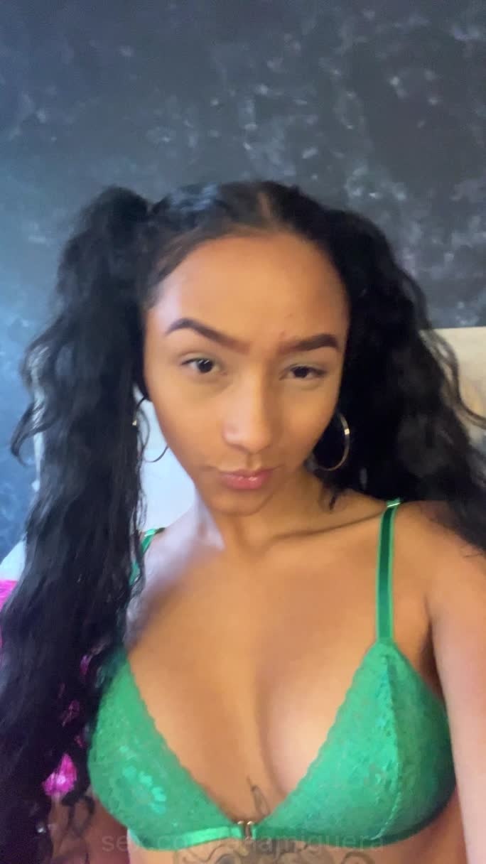 Ana Miguera - who likes green? | Sex.com