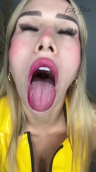 open mouth to cum