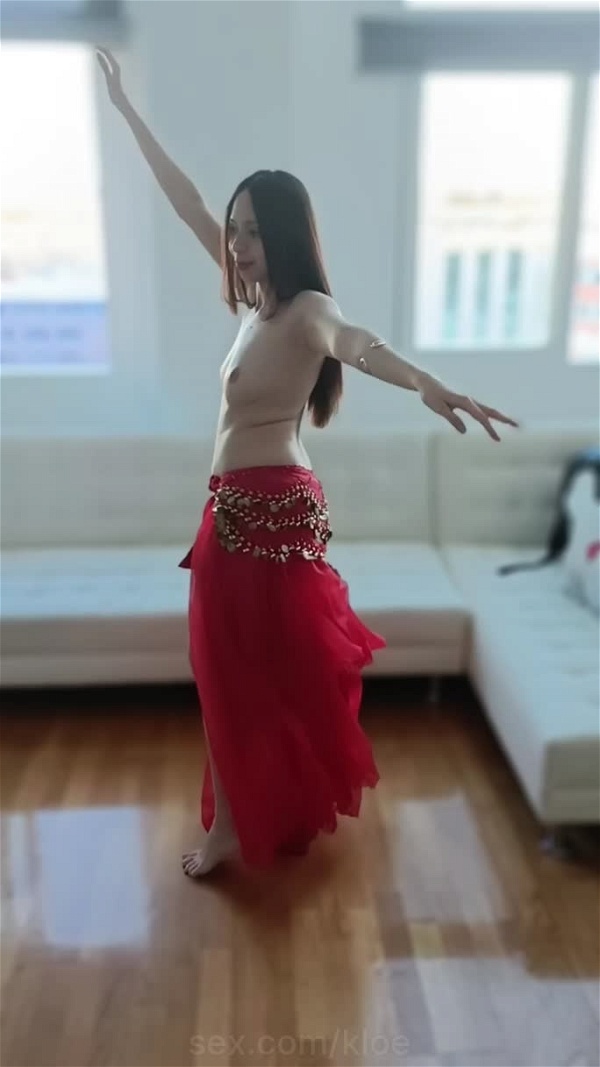 Kloe Would You Rate My Topless Belly Dance 😘 Teen Tits Topless Bellydance 0564